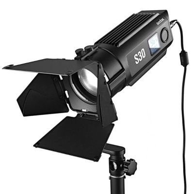 godox spotlight enfocable alquiler led bogota