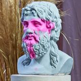 Alquiler busto de zeus en yeso colores azul claro, rosa y blanco