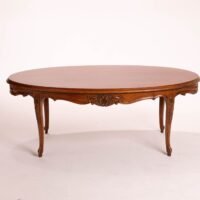 Alquiler mesa de centro clásica tipo isabelina de madera